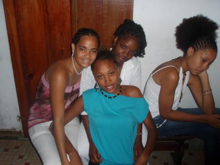 Cidji, Tissa, Sissi & Moi